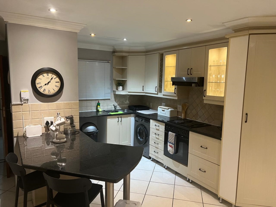 To Let 2 Bedroom Property for Rent in Jeffreys Bay Central Eastern Cape